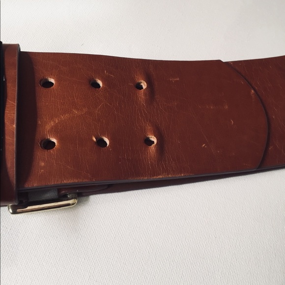 H&M Women’s Faux Leather Belt. Size M - Picture 6 of 7